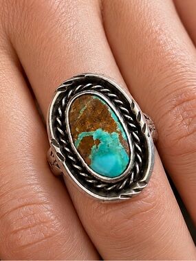 Native American Turquoise Sterling Silver Ring VINTAGE Beautiful Gemstone
